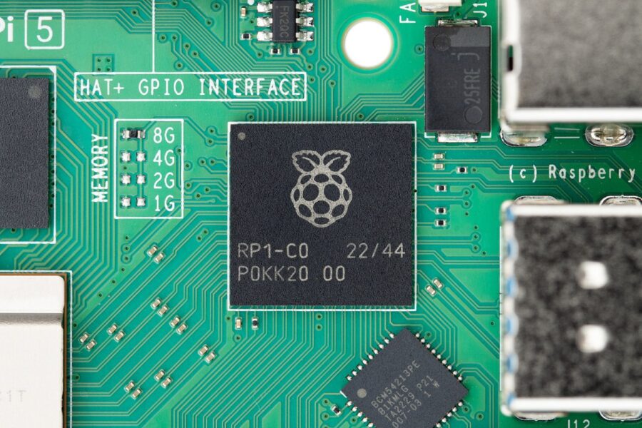 Вийшов Raspberry Pi 5 - одноплатний компʼютер за $60