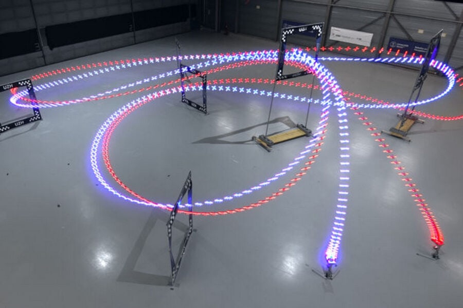ШІ-дрон Swift вперше переміг людину в гонці безпілотників