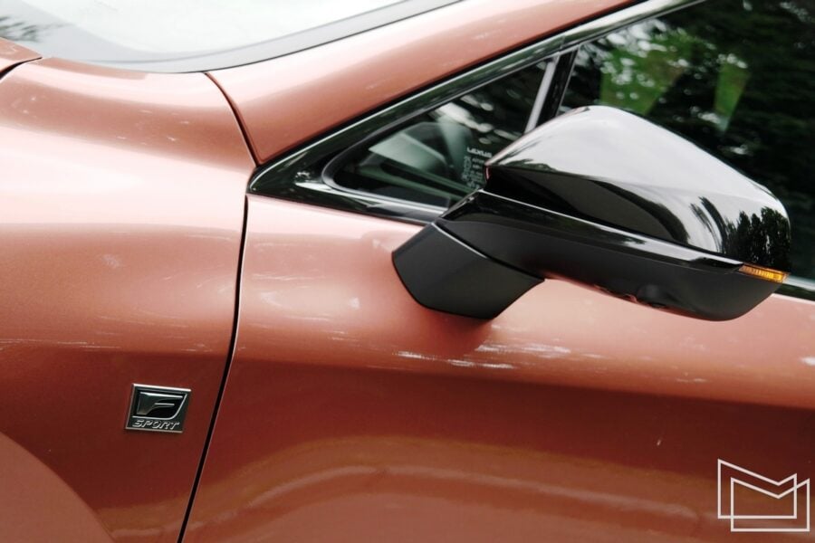 Тест-драйв Lexus RX 500h F Sport+: автомобіль (не) для Барбі