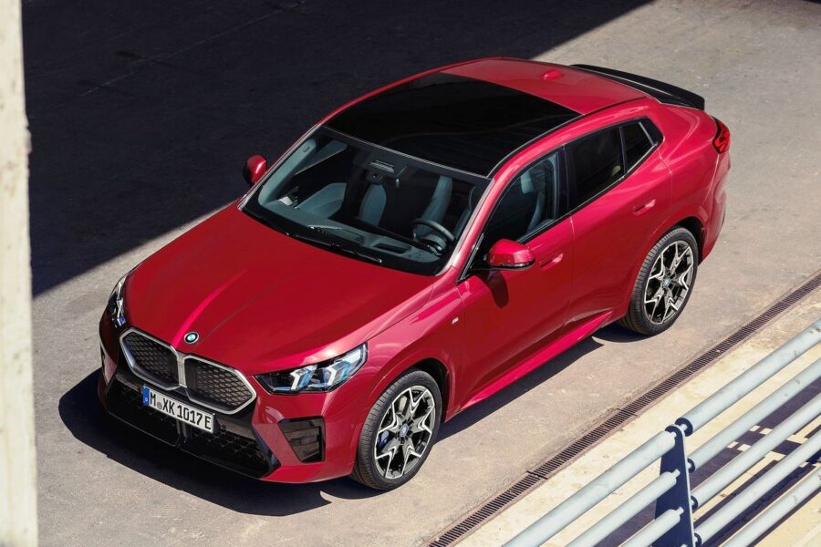 Double debut: the new BMW X2 coupe-crossover and the BMW iX2 electric car