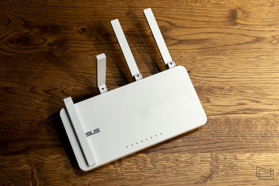 For home office and small business: review of the ASUS ExpertWiFi EBR63 Wi-Fi router