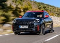 A sports car for Friday: “MINI Countryman JCW hot cross car – a combination of practicality and 300 horsepower