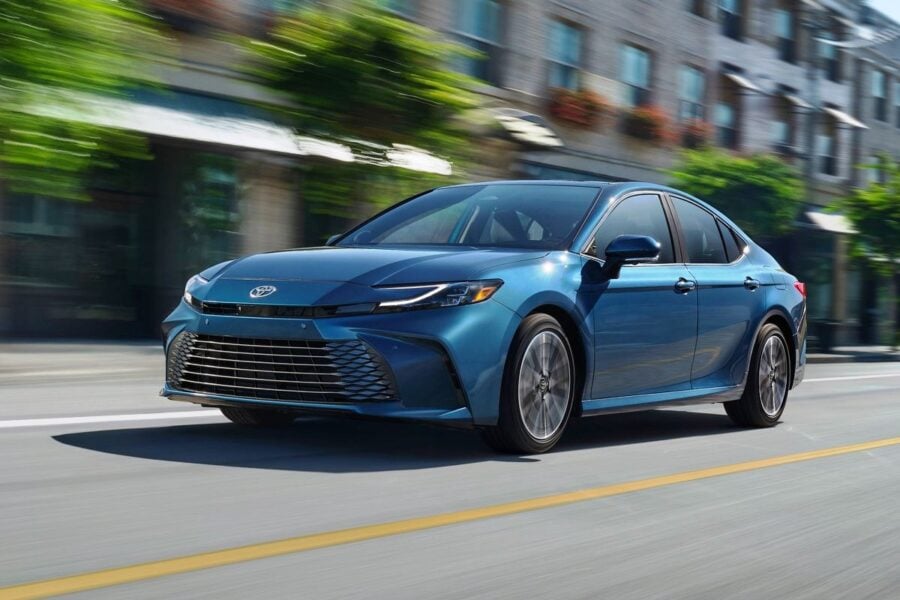 Meet the new Toyota Camry: hybrid only, all-wheel drive, modern interior