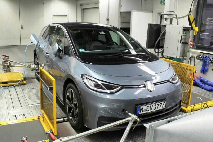 Електромобіль Volkswagen ID.3 на тесті ADAC: пробіг 100 тис. км, «здоров’я» акумулятора 93% та запас ходу 300-450 км