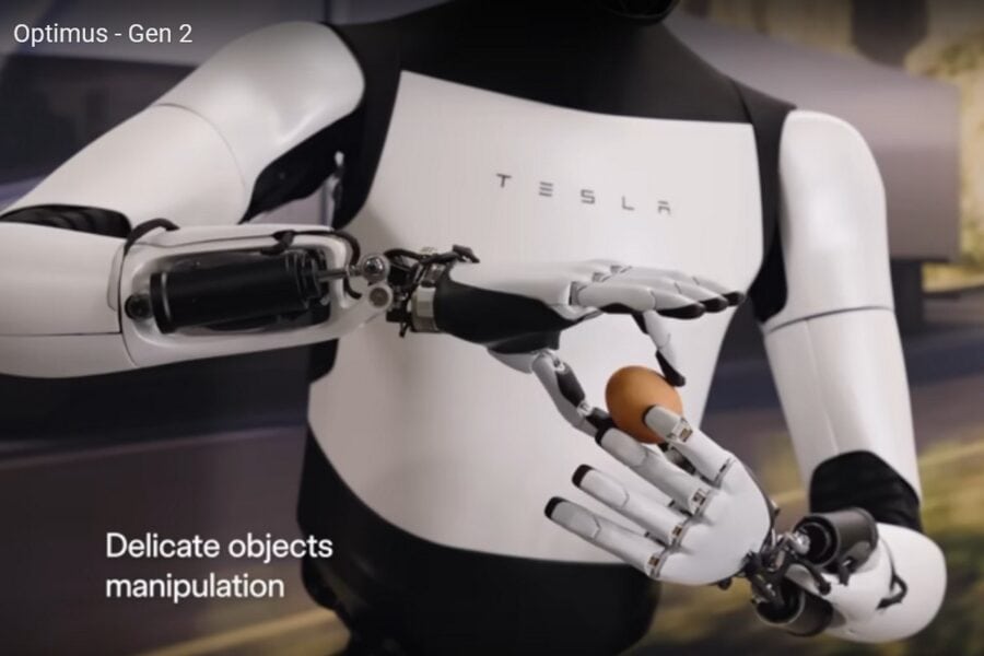 Tesla представила друге покоління людиноподібного робота Optimus. Що він вміє?