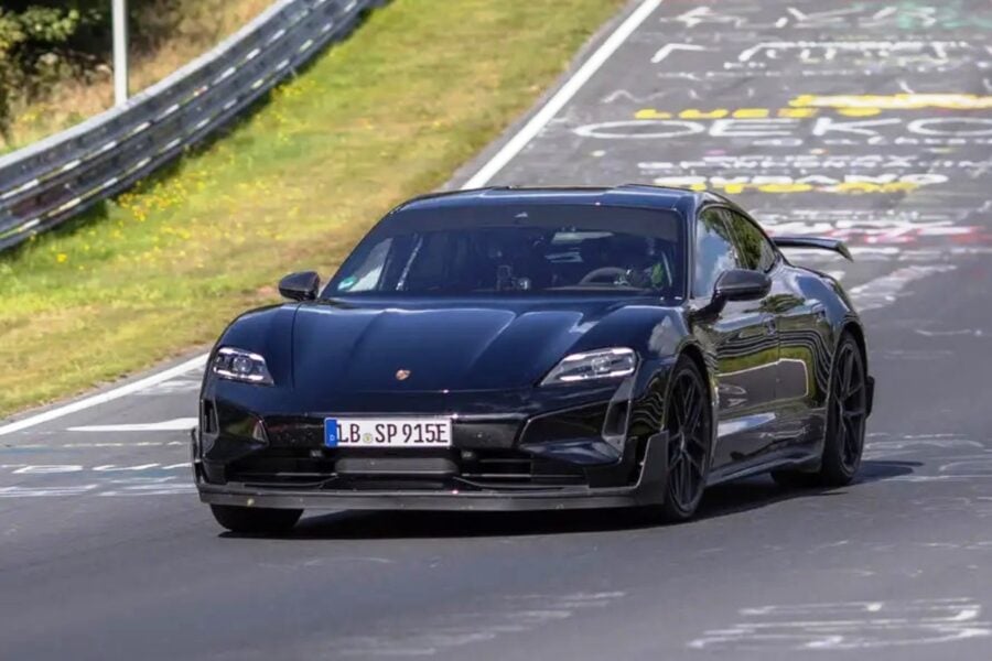 The new Porsche Taycan Turbo GT has set a new Nürburgring record of 7 min 07,55 s