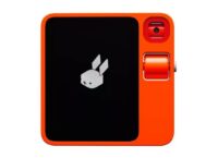 Portable mobile AI device Rabbit R1 was presented at CES. What can it do?