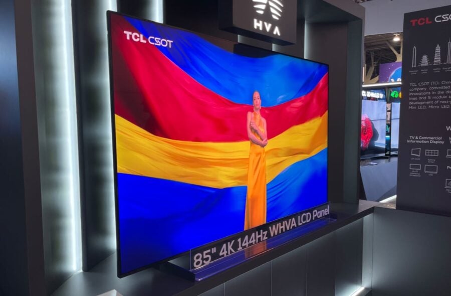 TCL seems to have solved the problems with viewing angles of LCD TVs