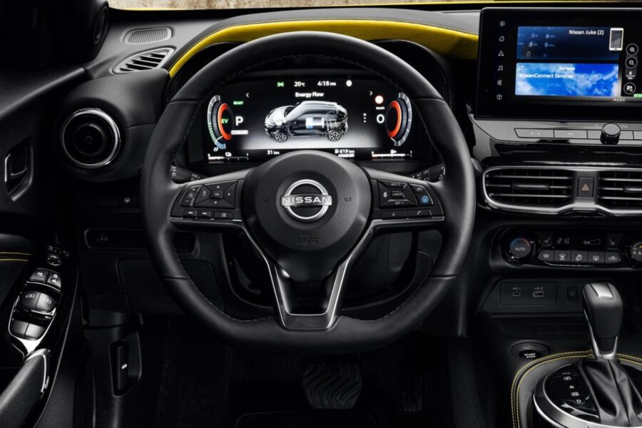 Nissan Juke N-Sport presented: yellow color and interior updates