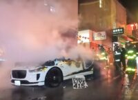 San Francisco crowd destroys Waymo self-driving car