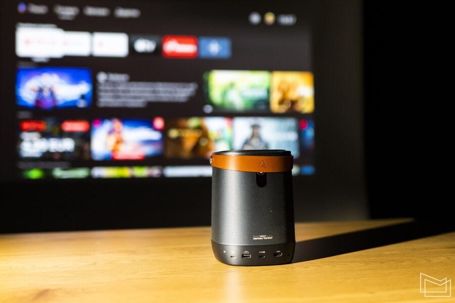 ASUS ZenBeam L2 review: portable projector with battery and Android TV