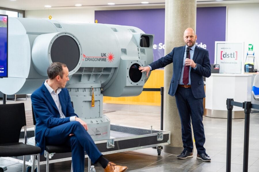 Міністерство оборони Великої Британії показало результати роботи лазерної зброї DragonFire