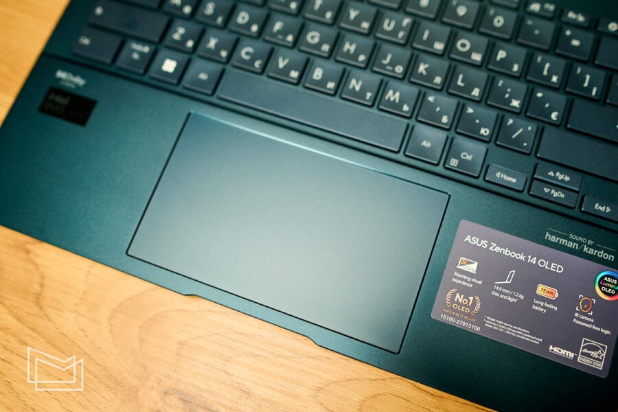 ASUS Zenbook 14 OLED laptop review (UX3405)