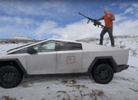 Tesla Cybertruck won’t save you from a large-caliber bullet: blogger tests the limits of the steel body’s protective capabilities of the new pickup