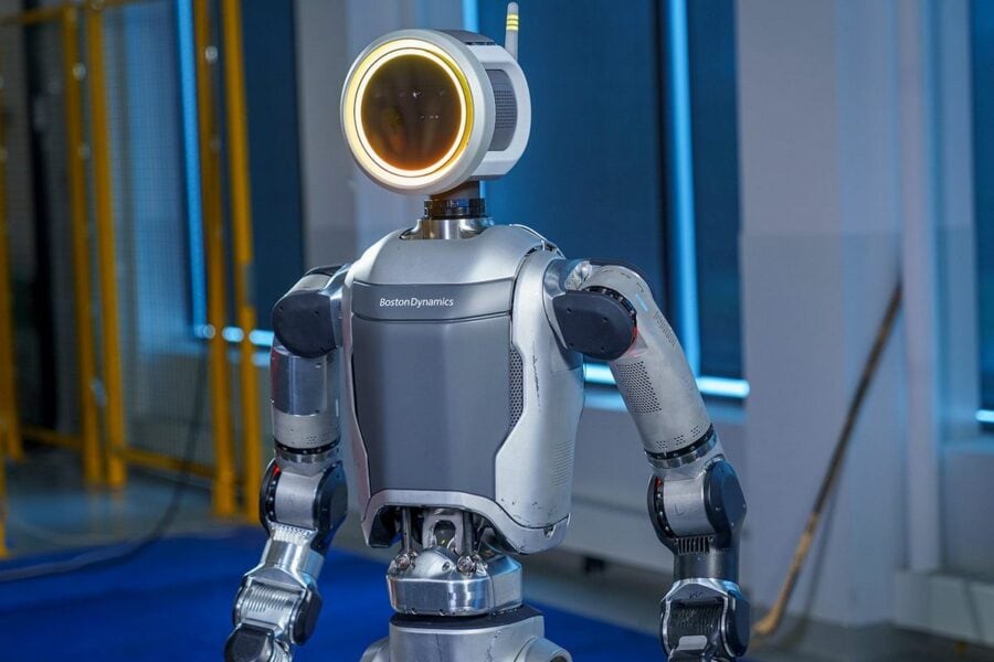 American Boston Dynamics has shown a fully electric humanoid robot Atlas