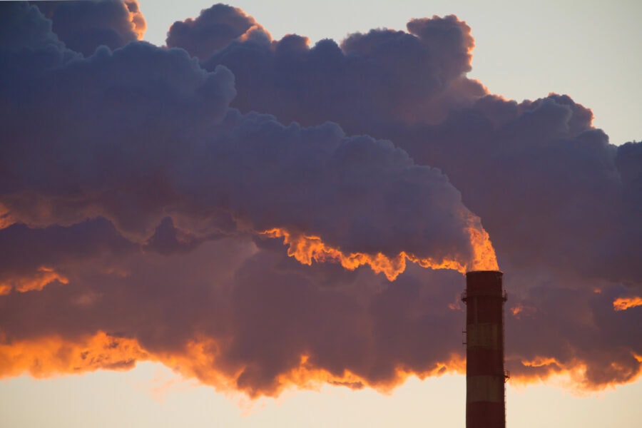 Лише 57 компаній відповідальні за 80% викидів вуглекислого газу у світі – Carbon Majors Database