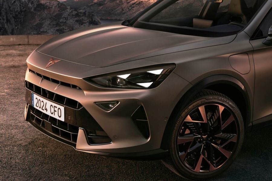 Update for CUPRA Formentor: more design, more power