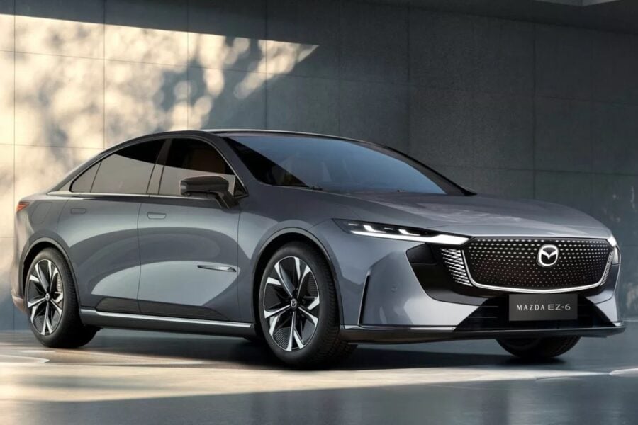 Новий електричний седан Mazda EZ-6: це – Mazda6 майбутнього?