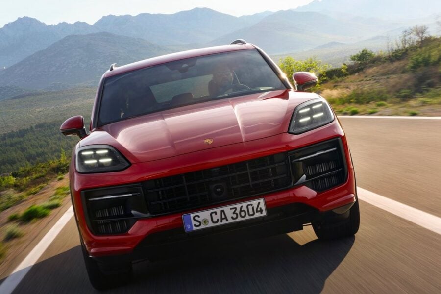Debut of the Porsche Cayenne GTS: a crossover with a driver's focus