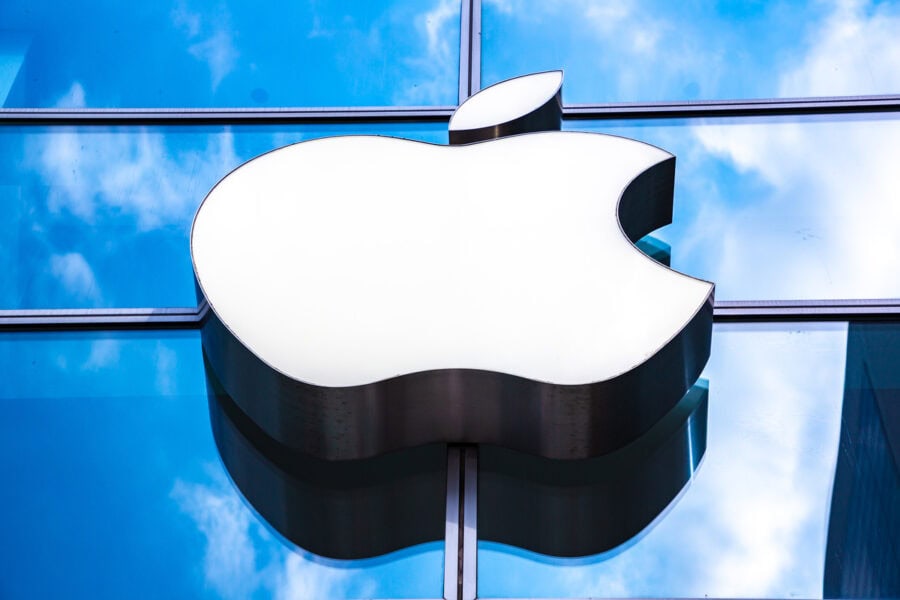 Apple хоче автоматизувати лінію збірки iPhone та звільнити 50% працівників на заводах