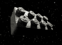 Lego створила цеглинки з метеоритного пилу і демонструє їх в своїх магазинах