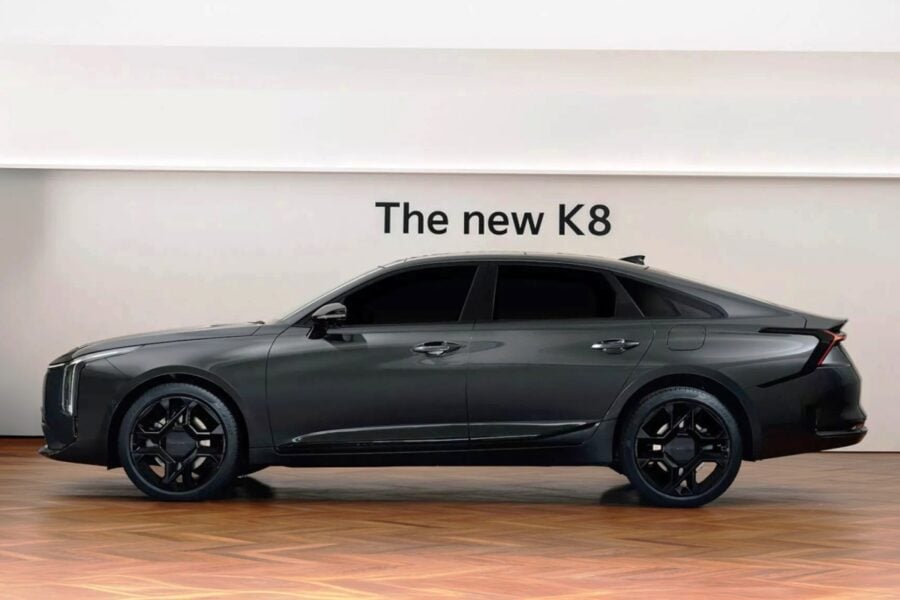 The updated KIA K8 sedan offers significant design changes